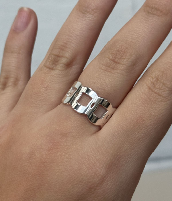 Anillo Fiorella