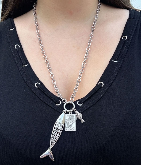 Collar Fish