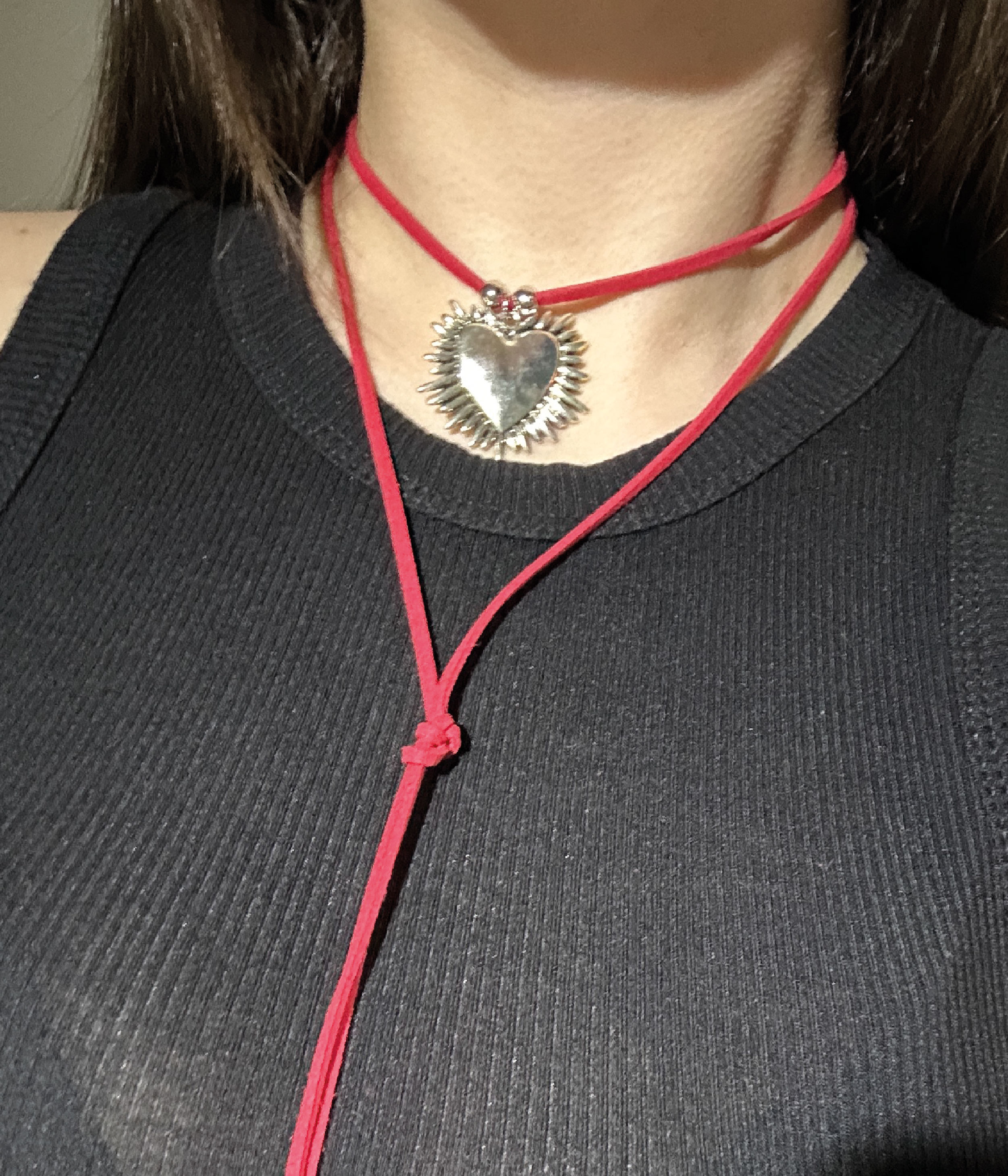 Collar Regina Gamuza