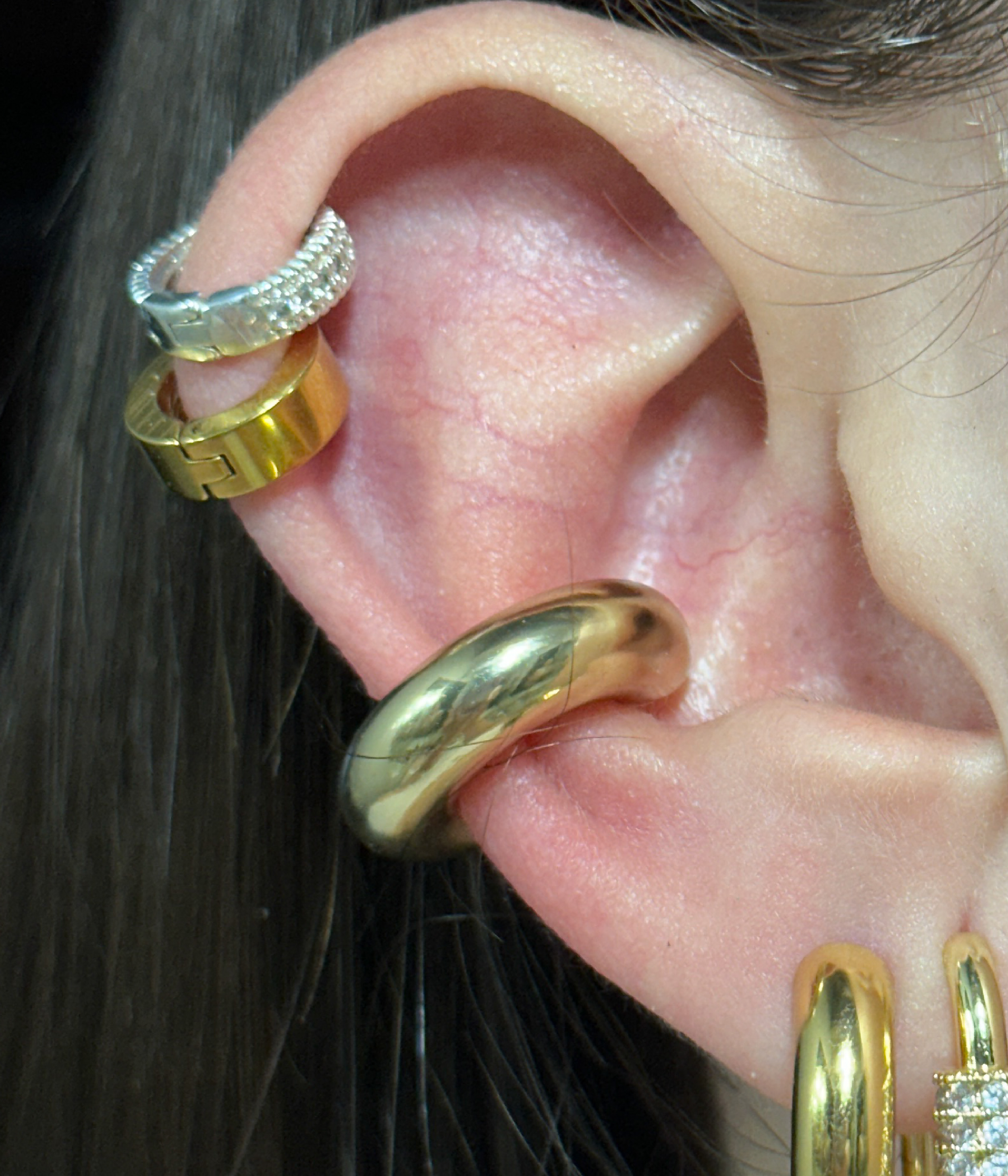 Cuff Ruby Dorado